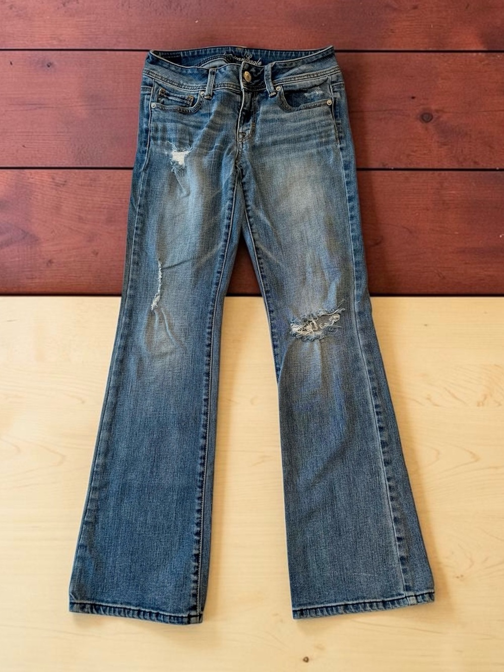 American Eagle Bootcut Jeans Low Rise Women 4 Blue Stretch Distressed Destructed